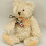 14" UNMARKED STEIFF "ZOTI" BEAR.